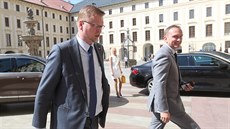 Pedseda KDU-SL Pavel Blobrádek pichází na schzku s prezidentem Miloem...