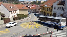 Kontroverzní kruhový objezd v centru Třebíče. Podle kritiků by měl být mít...