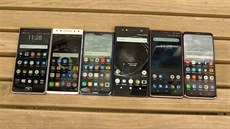 Designov originální smartphony: Alcatel 5, Huawei P20 lite, Nokia 7 Plus, Sony...