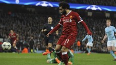 SALAH VYROVNÁVÁ. Liverpoolský Mohamed Salah dává v odvet tvrtfinále Ligy...