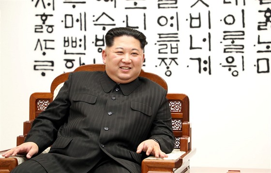 Severokorejský vdce Kim ong-un a jihokorejský prezident Mun e-in v...