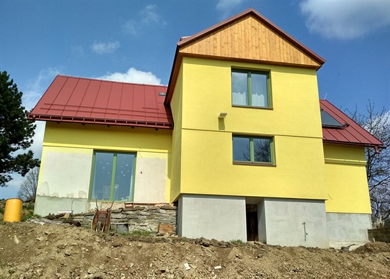 Kvůli výrazné barvě fasády začali domu říkat Citronek.