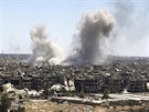 Syrská armáda útoí na tvrti ovládané Islámským státem na jihu Damaku (24....