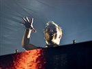 V Ománu zemel 20. dubna 2018 ve vku 28 let védský DJ Avicii, jeho obanské...