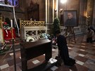 V katedr�le sv. V�ta ukl�dali rakev s ostatky kardin�la Josefa Berana do nov�...