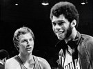 Rok 1971: Kareem Abdul-Jabbar (vpravo) práv s týmem Milwaukee ovládl NBA,...