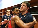 Basketbalisté CSKA Moskva slaví postup na euroligové Final Four. V popedí...