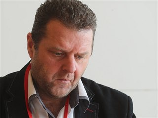Poslanec KSČM Zdeněk Ondráček na sjezdu strany v Nymburku (21. dubna 2018)