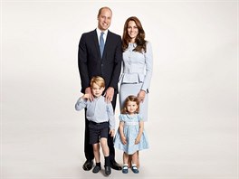 Princ William, vévodkyně Kate a jejich děti princ George a princezna Charlotte...