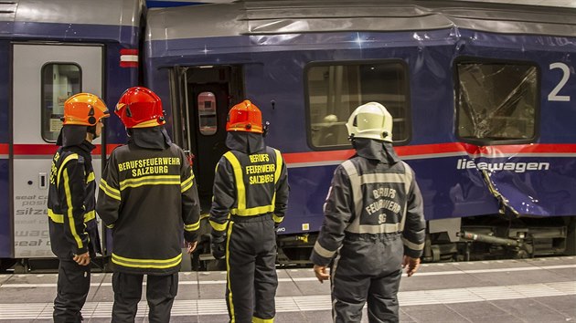 Na nádraží v Salcburku se srazily vlaky, zranily se desítky lidí (20.4.2018)