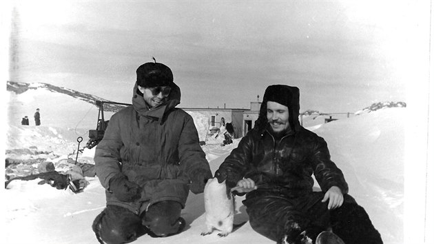 Leonid Rogozov s kolegou a tučňákem