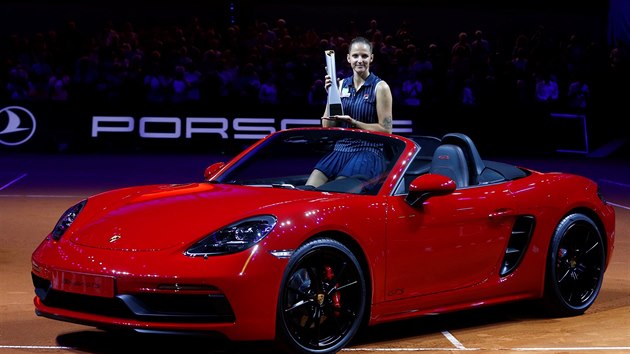 Karolna Plkov ovldla turnaj ve Stuttgartu.