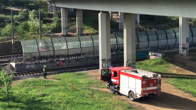 U pražské Palmovky na železniční trati byl nalezený muž oběšený na sloupu trakčního vedení.
(24.4.2018)