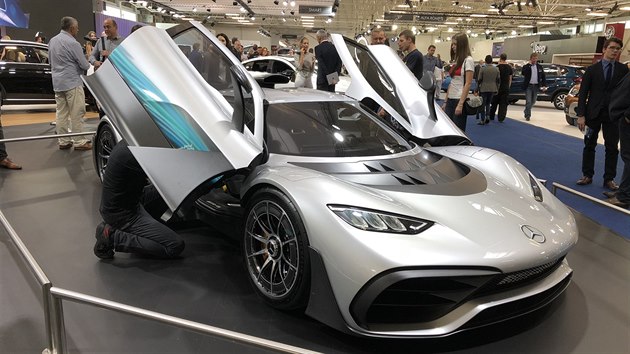 Autosalon v Bratislav. Mercedes-AMG Project One