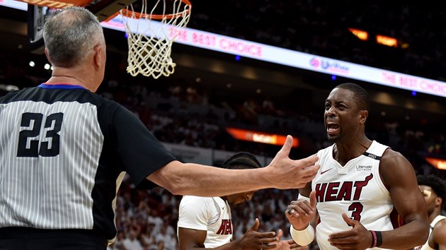 Dwyane Wade z Miami nesouhlas s rozhodm.