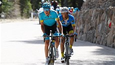 Cyklista Jan Hirt v dresu týmu Astana při závodě Kolem Alp.