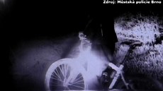 Stráníci dopadli zlodje ujídjícího na kole