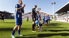 Fotbalisté Sigmy Olomouc se radují z vítzství nad Baníkem Ostrava.