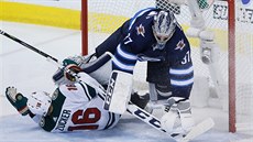 Branká Winnipegu Connor Hellebuyck nepustil v utkání s Minnesotou za svá záda...