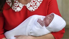 Princ William a vévodkyně Kate opustili nemocnici s novorozeným synem. (23....