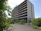 Zpustl� torzo hotelu M�j v �st� nad Labem.