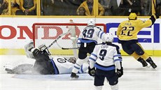 Kevin Fiala z Nashvillu práv rozhodl utkání proti Winnipegu.