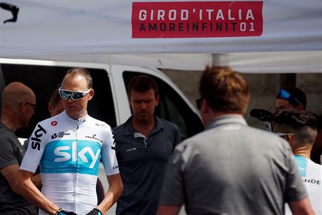 Britský cyklista Chris Froome ped startem 101. roníku Giro d´Italia v...