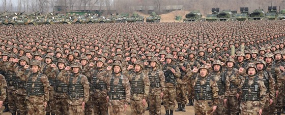 Duševní pochody sleduje čínský stát i u vojáků.