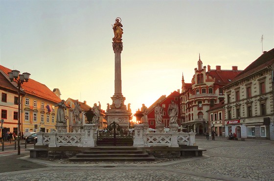 Mariborské Hlavní náměstí zdobí morový sloup a výstava fotografií. K vidění...