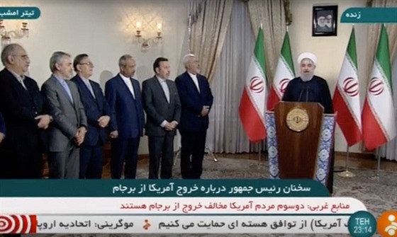 Íránský prezident Hasan Rúhání v úterý na Trumpovo oznámení reagoval ujitním,...