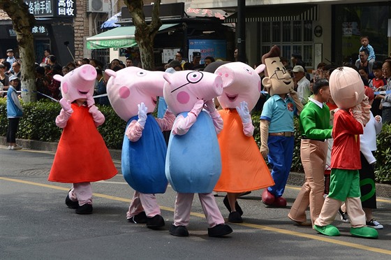 Oblíbená kreslená postavika Prasátko Peppa v ín elí cenzue.