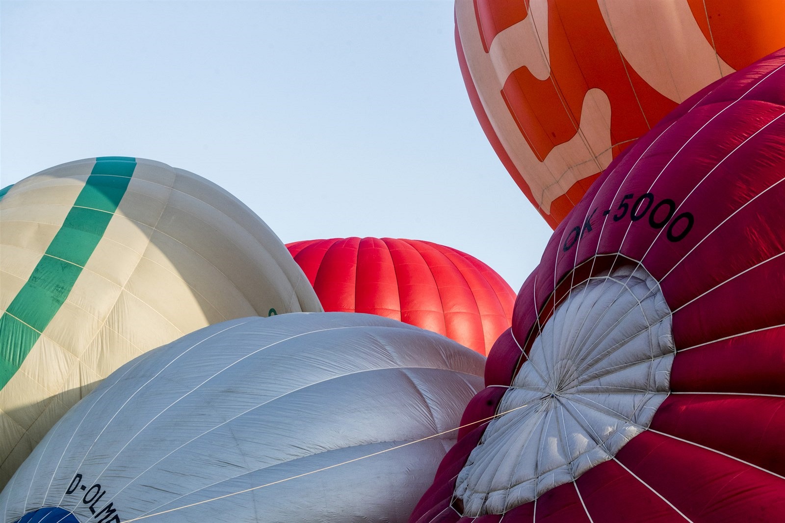 Fotogalerie: Májová fiesta, horkovzdušný balon, balonové létání, Slapská  přehrada, pyl,...