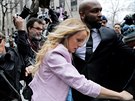 Pornoherečka Stormy Daniels u soudu v New Yorku  (16. dubna 2018)