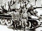 Sovtský tank T-34/85, vové íslo 1-15, 63. gardové tankové brigády v Praze v...