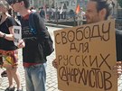 Aktivist ve Varech protestovali proti ruskmu pochodu