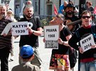 Aktivist ve Varech protestovali proti ruskmu pochodu. (8. 5. 2018)