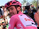 Nizozemec Tom Dumoulin v rovém trikotu v závod Giro dItalia
