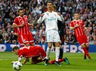 Cristiano Ronaldo z Realu Madrid poté, co v semifinálové odvet Ligy mistr...