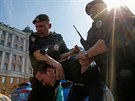 Policie v Moskv zadrela skoro pt set demonstrant. (5. kvtna 2018)