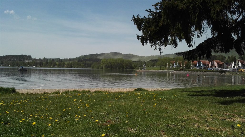 Pyl trápí t�eba rekreanty na Lipn�
