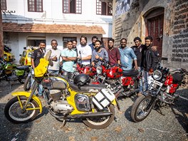 V Kochi jsme za atrakci, zavítal za námi i místní motorkářský gang.