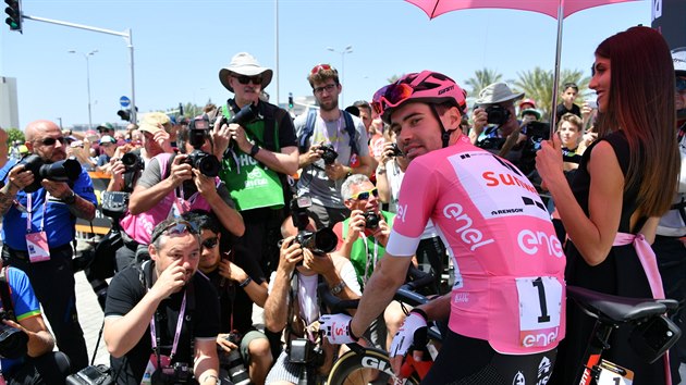 Nizozemec Tom Dumoulin v rovm trikotu v zvod Giro dItalia