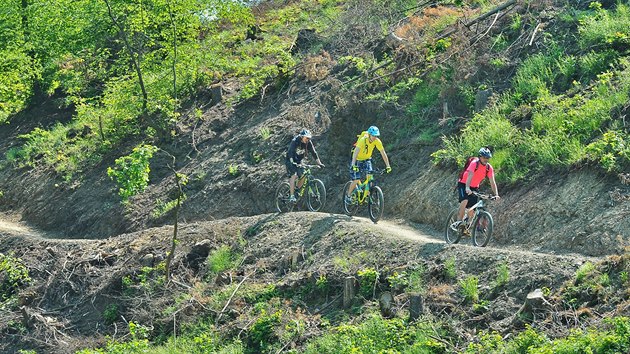 V brněnském Mariánském údolí byly otevřeny dva singletraily pro cyklisty. (4.5.2018)