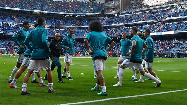 Fotbalist Realu Madrid se pipravuj na semifinlovou odvetou Ligy mistr proti Bayernu.