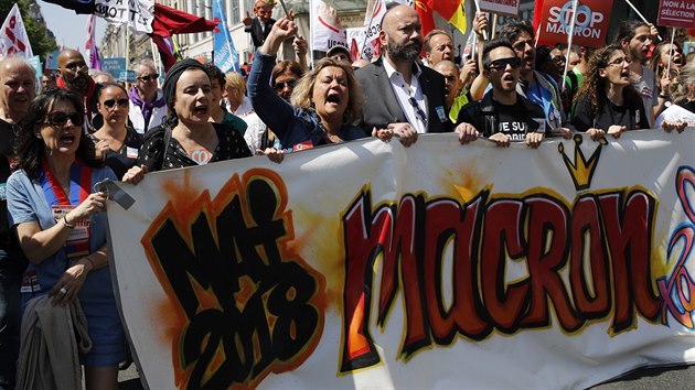 V Paříži protestovalo proti prezidentu Macronovi až 40 tisíc lidí. (5. května 2018)