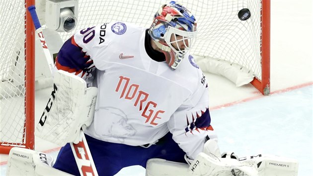 Norsk� g�lman Lars Haugen inkasuje na sv�tov�m �ampion�tu v d�nsk�m Herningu v utk�n� s Finskem.