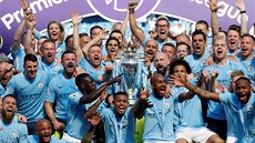 Fotbalisté Manchesteru City slaví titul v anglické lize.
