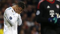 Cristiano Ronaldo z Realu mohl v úvodu druhé ple semifinálové odvety Ligy...