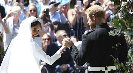 Meghan Markle a princ Harry po skonen svatebnho obadu (Windsor, 19. kvtna...