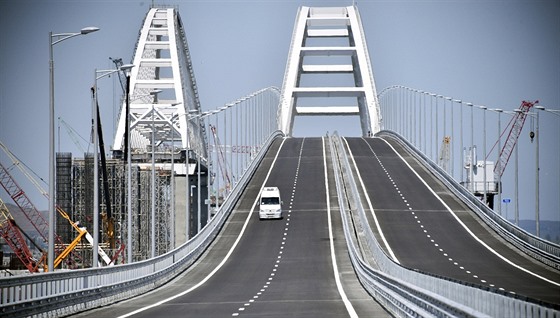 Rusko slavnostně otevřelo most na anektovaný Krym. (15. května 2018)